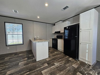 We are putting the final touches on this 3 bedroom, 2 bathroom - photo 3