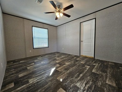We are putting the final touches on this 3 bedroom, 2 bathroom - photo 8