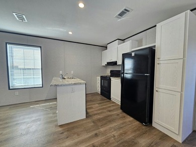 Located in beautiful, tropical, sunny southern Florida just 15 - photo 3