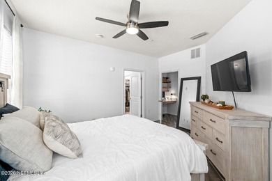 Welcome to this move-in ready, priced to sell, first-floor end - photo 12