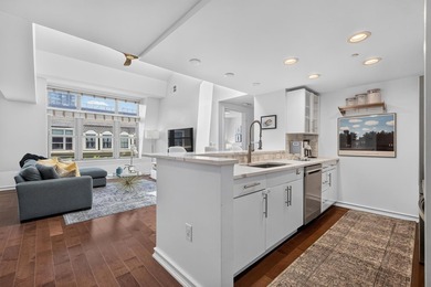This stunning and contemporary 1,486 sq. ft. penthouse 3 bed 2 - photo 14