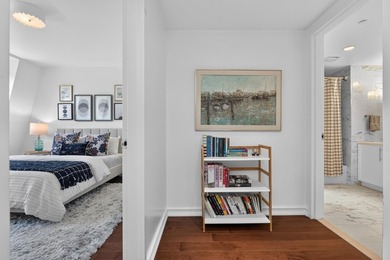 This stunning and contemporary 1,486 sq. ft. penthouse 3 bed 2 - photo 15