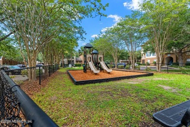 Welcome to this move-in ready, priced to sell, first-floor end - photo 20