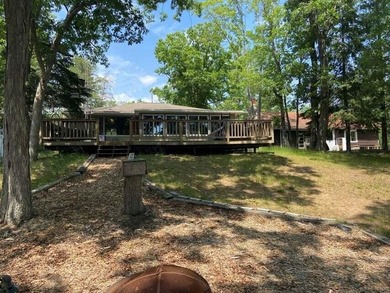 (private lake, pond, creek) Home Active Under Contract in Atlanta Michigan