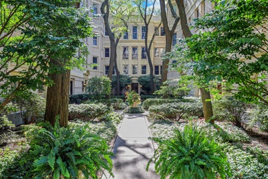 Lake Michigan - Cook County Condo For Sale in Chicago Illinois