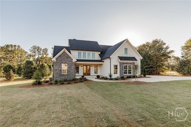Exceptional quality, featuring 4 spacious bedrooms and 4 - photo 3