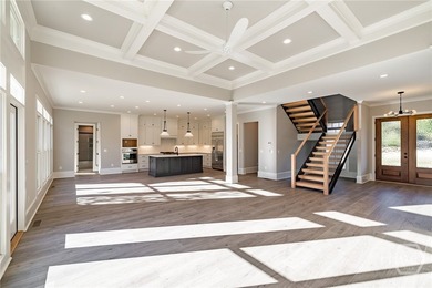 Exceptional quality, featuring 4 spacious bedrooms and 4 - photo 7