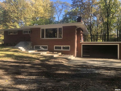 Lake Springfield Home Sale Pending in Springfield Illinois