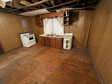 Opportunity is knocking at this 2-bedroom, 1-bath home built in - photo 10