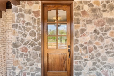 Exceptional New Construction crafted by a respected local - photo 4