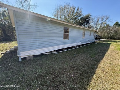 Great investment opportunity in a prime location near the Seabee - photo 5