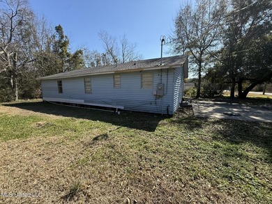 Great investment opportunity in a prime location near the Seabee - photo 6