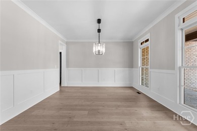 Exceptional New Construction crafted by a respected local - photo 10