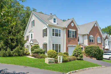Absolutely beautiful 3-bedroom, 2.5-bath end-unit townhouse - photo 2