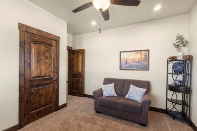 QUALITY BUILT CUSTOM HOME CLOSE TO TAMARACK! Views all around - photo 22