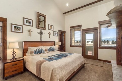 QUALITY BUILT CUSTOM HOME CLOSE TO TAMARACK! Views all around - photo 28