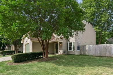 This charming home is ready for move in! A beautiful home - photo 3