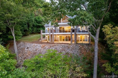 Lake Home For Sale in Bracey, Virginia
