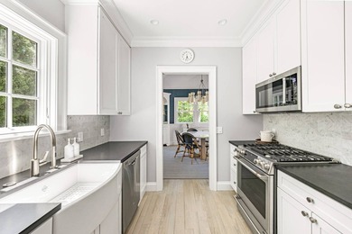 A rare offering in the heart of East Hampton Village, this - photo 16