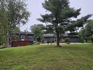 Private two bedroom home on beautifully wooded 9.36 acres with - photo 22