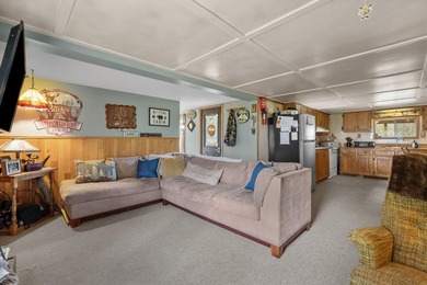 4 bed, 1 bath home conveniently located close to town and near - photo 9