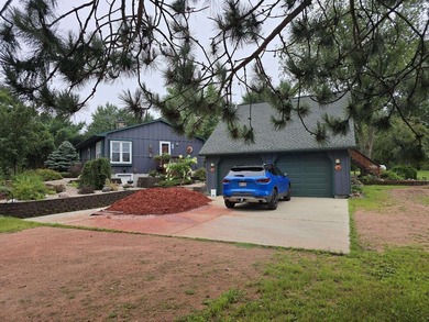 Private two bedroom home on beautifully wooded 9.36 acres with - photo 30