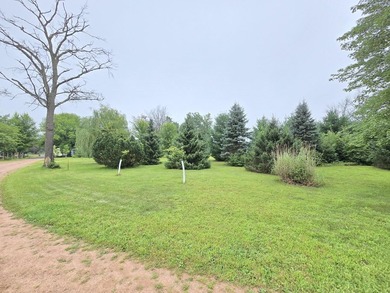 Private two bedroom home on beautifully wooded 9.36 acres with - photo 33