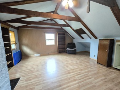 Private two bedroom home on beautifully wooded 9.36 acres with - photo 36