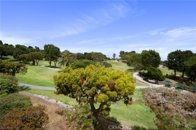 AMAZING 1,000 sq ft Wrap-Around Deck with Breathtaking Views!