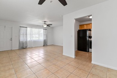 Welcome to this charming 1-bedroom, 1.5-bathroom corner-unit - photo 4