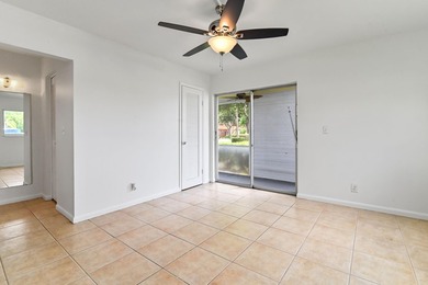 Welcome to this charming 1-bedroom, 1.5-bathroom corner-unit - photo 9