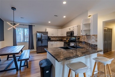 Discover the perfect combination of modern updates and lake-area - photo 11