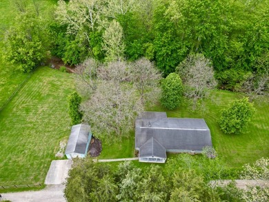 Disregard listing price. Property will be sold at auction. 3 - photo 1