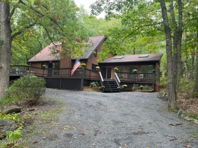 Lake Home For Sale in Lords Valley, Pennsylvania