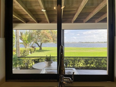 Stunning Downtown WPB City views from this Beautiful 4BR/3BA - photo 16