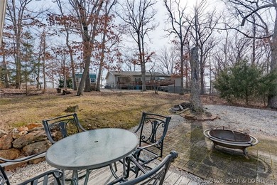 Discover the perfect combination of modern updates and lake-area - photo 30