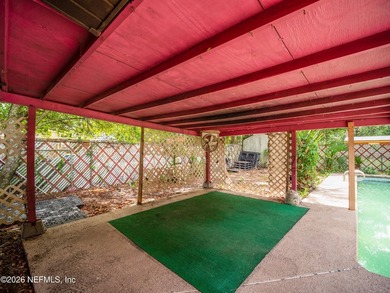 Opportunity awaits at this adorable, solid all-brick ranch pool - photo 31
