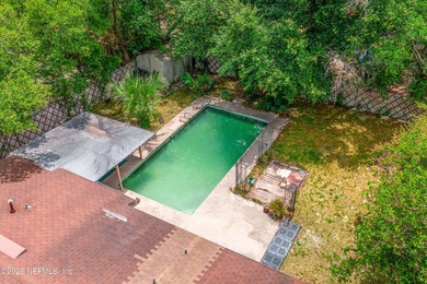 Opportunity awaits at this adorable, solid all-brick ranch pool - photo 36
