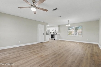 Freshly renovated and move-in ready 3-bedroom, 2-bath home - photo 3