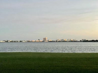 Stunning Downtown WPB City views from this Beautiful 4BR/3BA - photo 43
