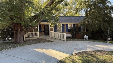 Lake Home For Sale in Antioch, Tennessee