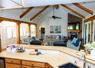 Beautiful Lake House Retreat - photo 8