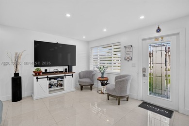 This Completely Renovated Beautiful 3-bedroom, 2-bath - photo 8