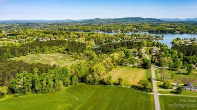 Large lot in the lakefront community of Whistle Peace. Seasonal - photo 13