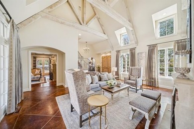 Experience sophisticated, fully furnished urban living on five - photo 13