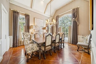 Experience sophisticated, fully furnished urban living on five - photo 15
