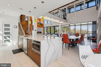 Stunning modern waterfront home on West River. Built in 2018 - photo 18