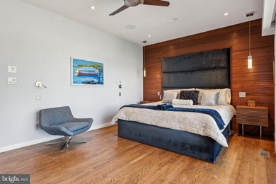 Stunning modern waterfront home on West River. Built in 2018 - photo 22