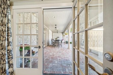 Experience sophisticated, fully furnished urban living on five - photo 31