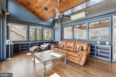 Stunning modern waterfront home on West River. Built in 2018 - photo 39